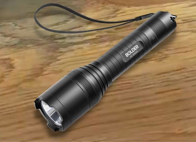 Bolder LC90LED flashlight