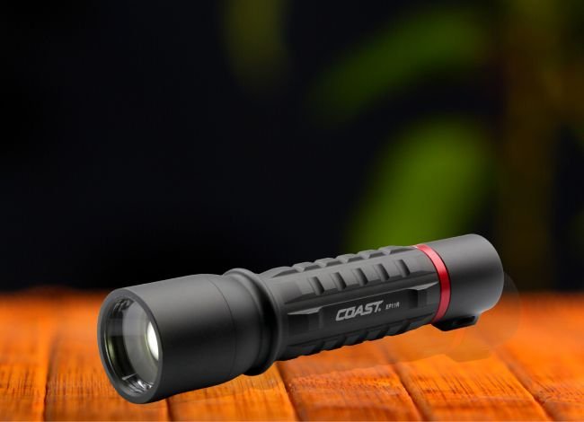 Coast XP11R flashlight