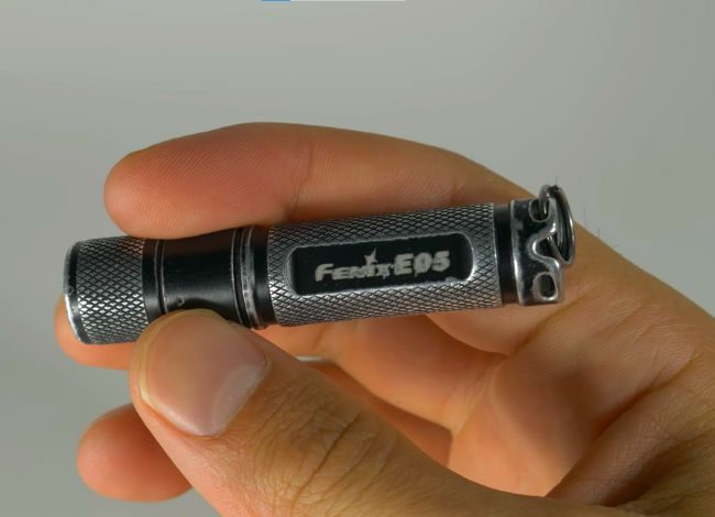 E05 flashlight Review