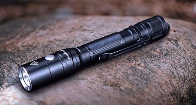 Fenix LD22 Flashlight