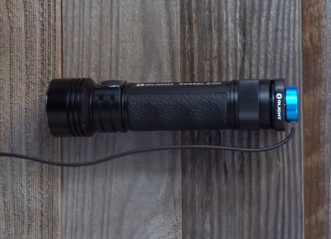 charging of the Olight Seeker 2 pro